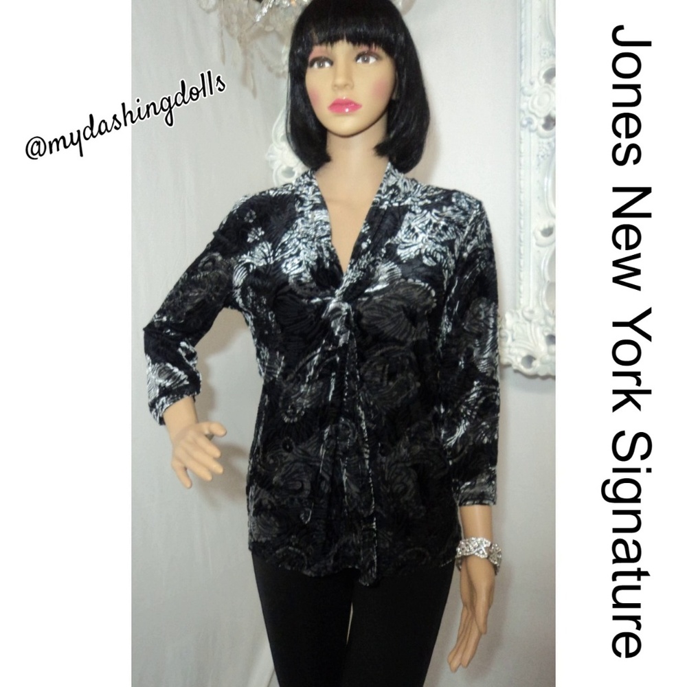 Black blouse